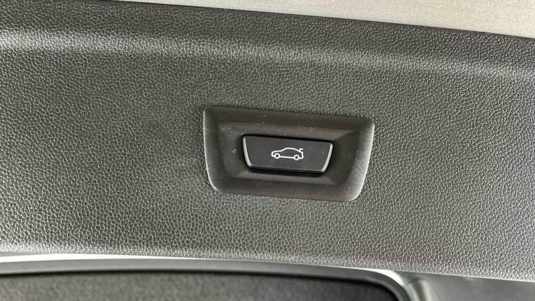 BMW iX 240kW xDrive40 M Sport 76.6kWh 5dr Auto Electric Estate